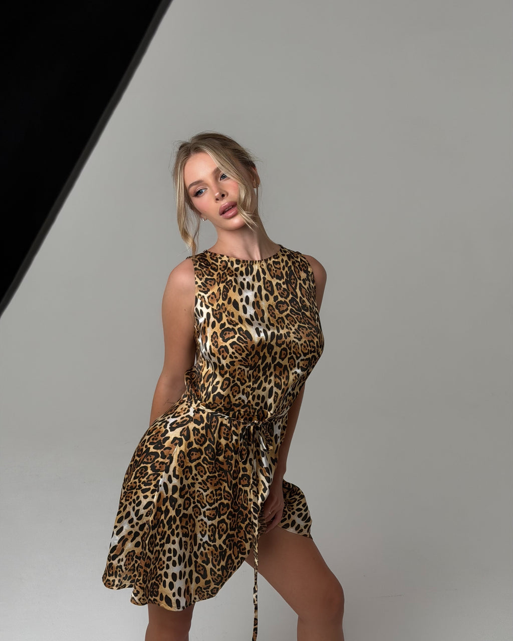 Dress Leo
