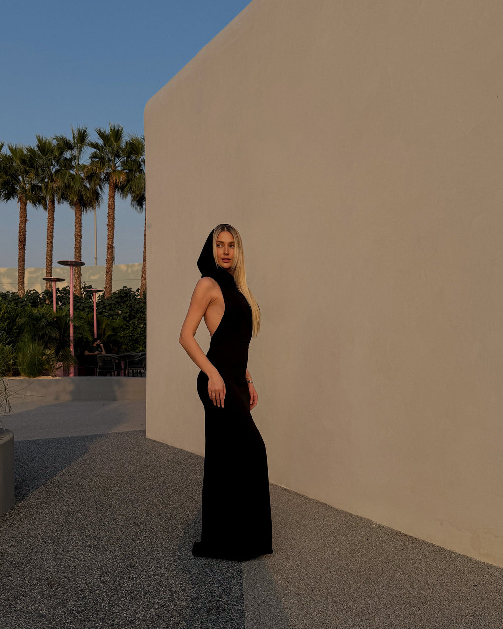 Black dress Icon
